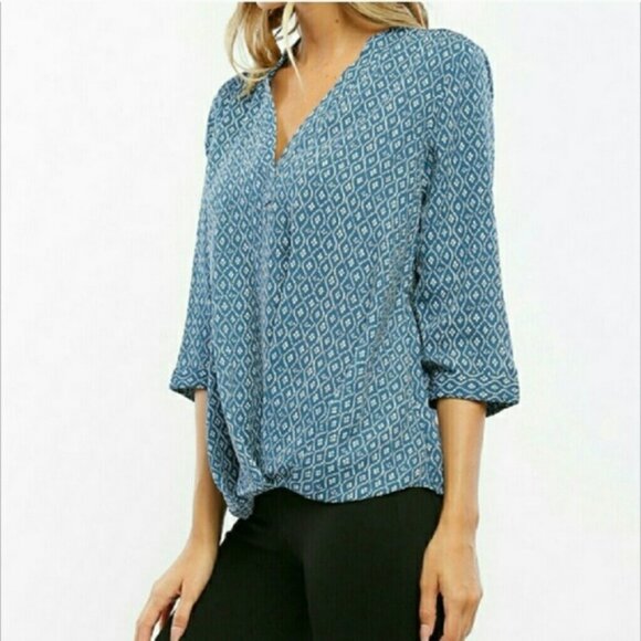 Teal/Blue patterned twist top 3/4 sleeve summer V-neck women's size Small (F7) - Picture 4 of 5